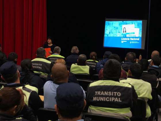 Seguridad Vial apuesta a la formación de los trabajadores de los Centros Emisores de Licencias