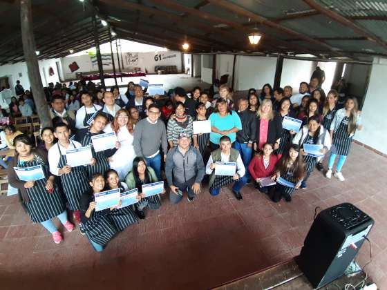 La Caldera cuenta con 45 auxiliares gastronómicos