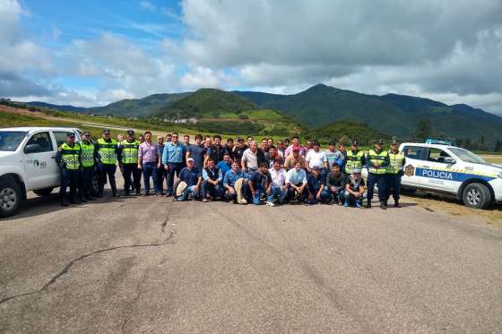 La Escuela Itinerante de Conducción Segura capacitó a empleados de Termoandes AES