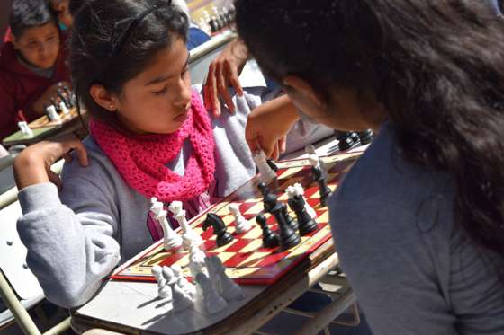 Cada vez más escuelas de la provincia incorporan la enseñanza de ajedrez