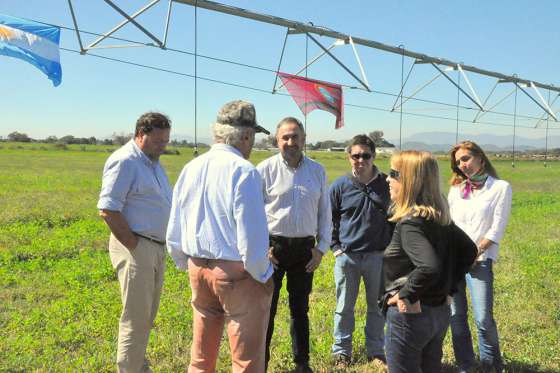 Se puso en funcionamiento el primer sistema de riego mecanizado del Valle de Lerma