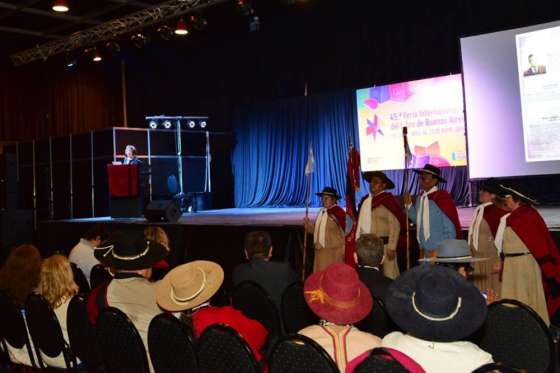 Con poesía y danza, Salta celebró su día en la Feria del Libro de Buenos Aires