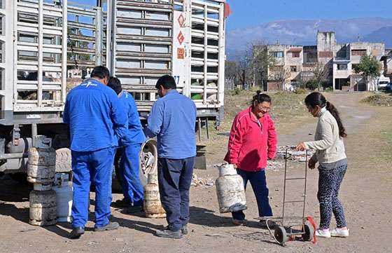 Distribución de la garrafa social por el paro general