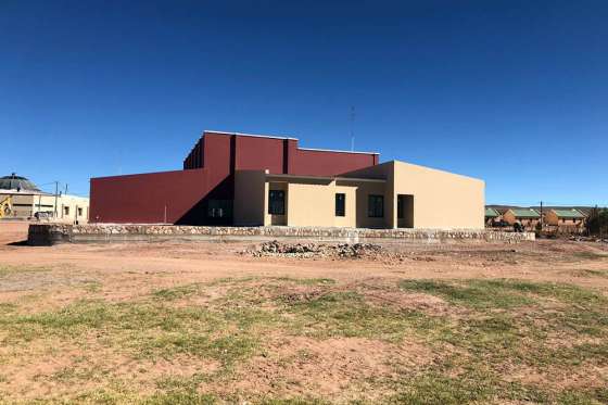 El Gobierno inaugura el primer edificio escolar para alumnos secundarios en Tolar Grande