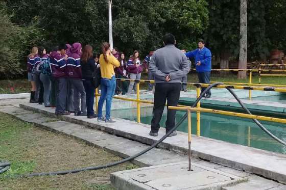 Alumnos de Orán visitaron la planta potabilizadora de Aguas del Norte