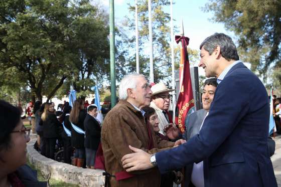 Yarade acompañó al pueblo de La Viña en su fiesta patronal en honor a San Antonio