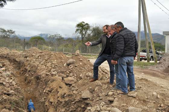 Nuevas redes de agua potable para Vaqueros