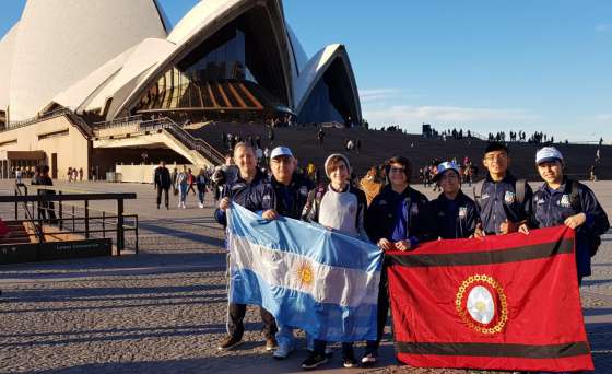 Ya se encuentra en competición el equipo salteño que representa a Argentina en el certamen internacional de robótica