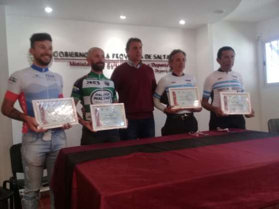 Reconocimiento para los salteños campeones y subcampeones argentinos de mountain bike