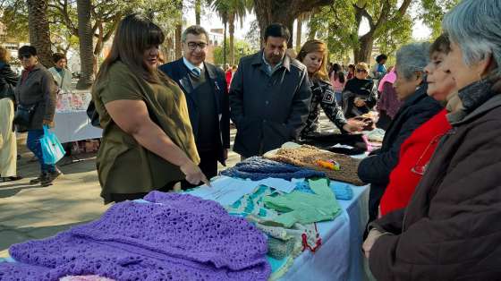 Alumnos de la UNATE realizaron su exposición semestral en Plaza Belgrano