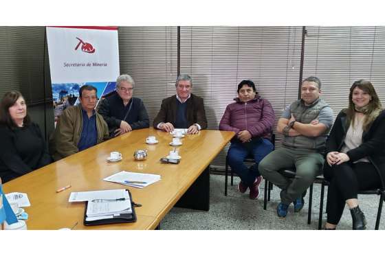 Autoridades provinciales se reunieron con directivos de la Asociación Obrera Minera Argentina