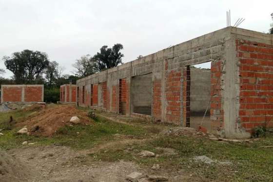 En paraje Angosto de Paraní se construye un nuevo colegio secundario rural