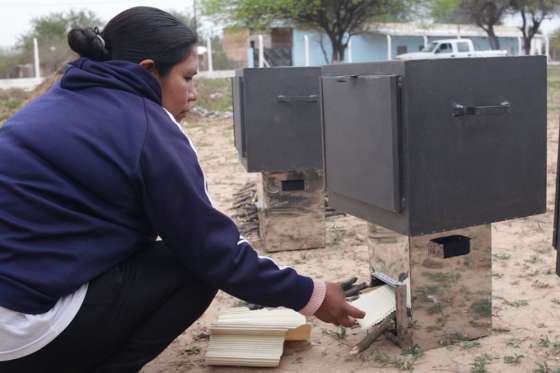 Los CPI de Rivadavia Banda Sur incorporan cocinas ecológicas que aprovechan las energías renovables