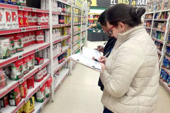 Defensa del Consumidor controla el funcionamiento del programa Precios Esenciales