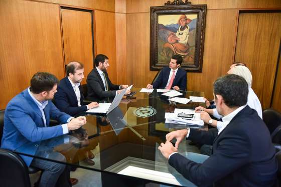 El gobernador Urtubey se reunió con el ministro Javier Montero y el equipo económico provincial