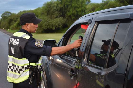 Refuerzan controles viales y de alcoholemia en Apolinario Saravia