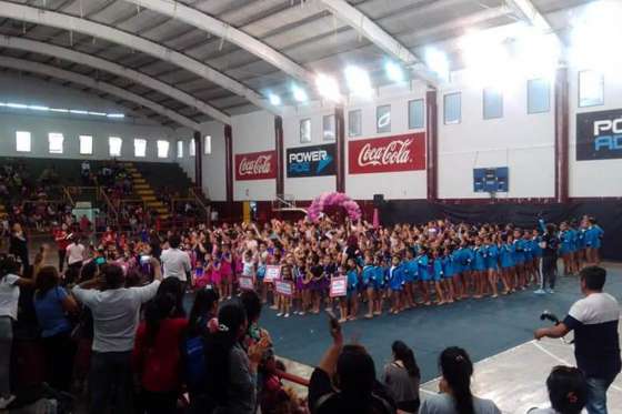 Se desarrolló con éxito la muestra de gimnasia artística de las escuelas deportivas