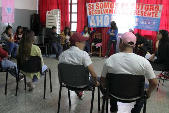 Chicos y chicas de hogares de cuidado participan en la jornada “Mandate propuestas”