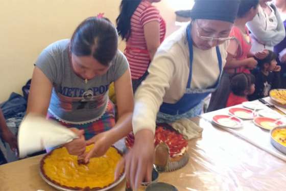 En Campo Quijano capacitan a mujeres en técnicas de pastelería y gastronomía