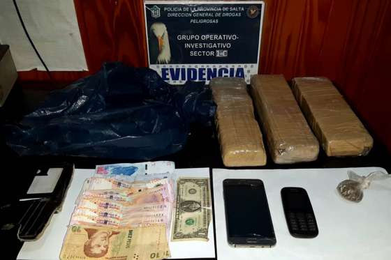 Detenidos y decomiso de droga en un operativo preventivo