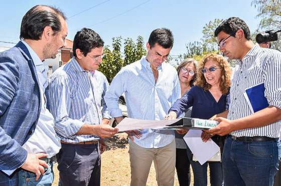 En Rosario de la Frontera el gobernador Urtubey recorrió el predio del Parque Lineal Estación FFCC