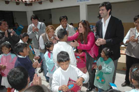 Enduristas entregaron donaciones a una escuela de Payogasta 