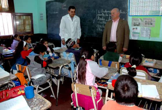 El ministro de Educación visitó escuelas en Cachi