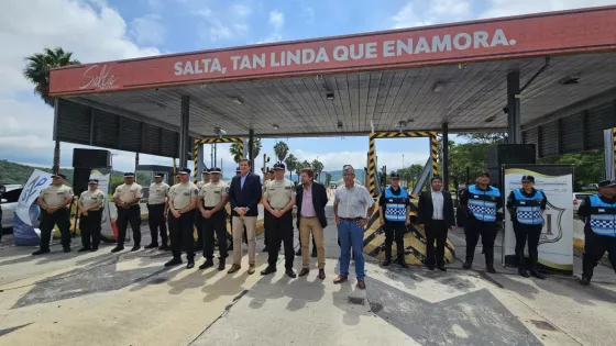 Entrega de equipamiento a Seguridad Vial con fondos del pago de multas