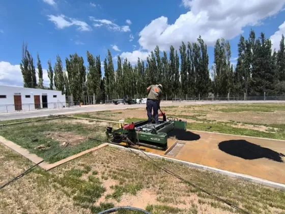 En el Centro de Entrenamiento en Altura de Cachi se hacen obras en la pista de atletismo