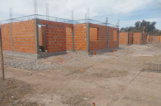 Noticias de Infraestructura: obras en rutas y para la reforzar la conectividad y construcción de casas en el interior