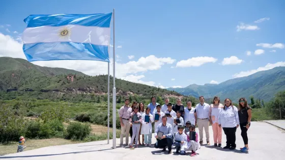 Inclusión digital: El Gobierno junto a Nación entregó tablets para las escuelas de Escoipe