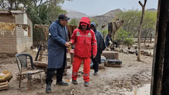 Complementan asistencia para familias de la Quebrada del Toro