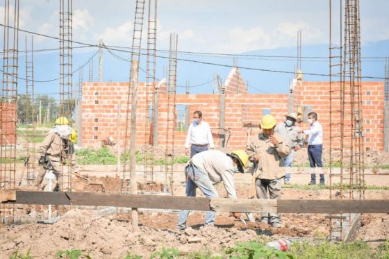 El IPV construye 300 nuevas viviendas en Cerrillos