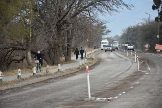 Trabajos de repavimentación en la ruta provincial 23.