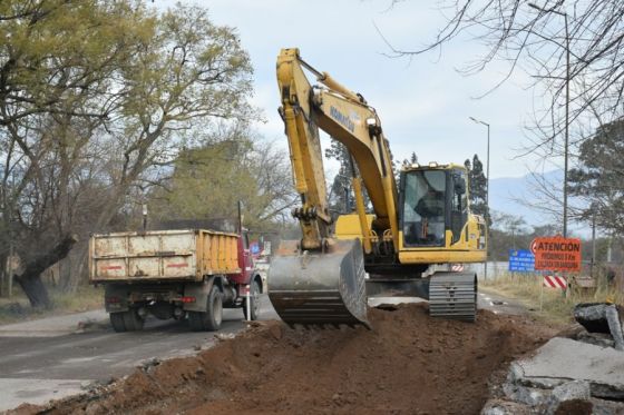 Trabajos de repavimentación en la ruta provincial 23.