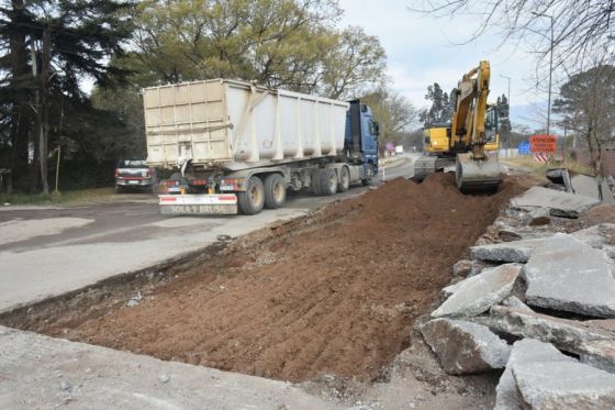 Trabajos de repavimentación en la ruta provincial 23.