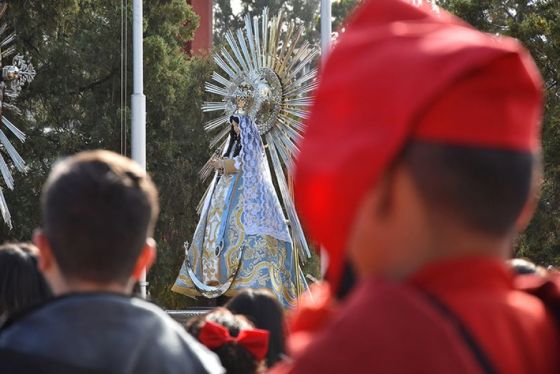 Las imágenes peregrinas del Señor y la Virgen del Milagro visitaron la Casa de Gobierno de Salta