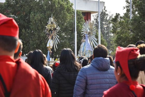 Las imágenes peregrinas del Señor y la Virgen del Milagro visitaron la Casa de Gobierno de Salta