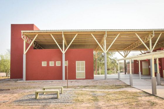 El Gobierno inauguró un colegio secundario en el paraje El Ocultar