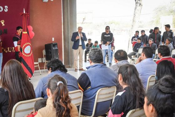 El Gobierno inauguró un colegio secundario en el paraje El Ocultar