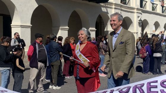 Hoy en plaza 9 de julio desfilaron las candidatas a reina de las personas mayores