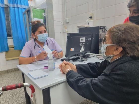 Cerca de 400 adultos mayores fueron atendidos en el despliegue sanitario realizado en Hipólito Yrigoyen