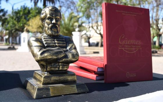 La Comisión del Bicentenario descubrió un busto de Güemes en la ciudad de Baradero