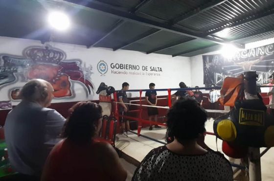 Cornejo destacó el trabajo social de la Escuela de Boxeo Amilcar Brusa