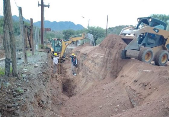 Obra de tratamiento de líquidos cloacales en Villa El Monte