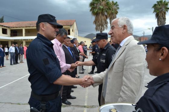 Reconocieron a policías con 25 años de servicio