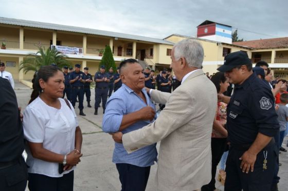 Reconocieron a policías con 25 años de servicio