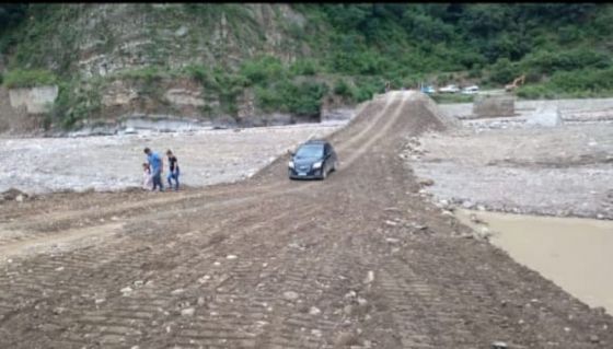 Se rehabilitó el paso a Los Toldos por el puente Bailey