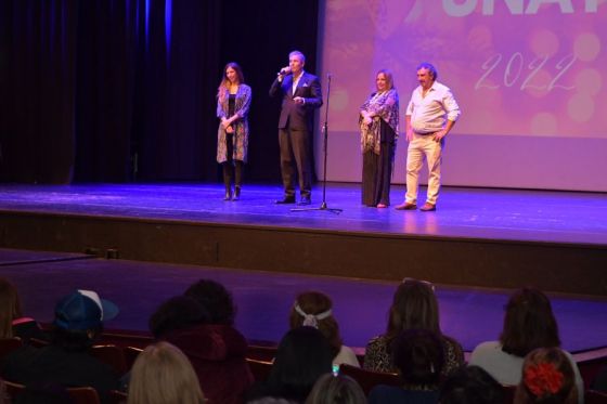 Alumnos de la UNATE presentaron sus números artísticos en el Teatro Provincial a sala llena