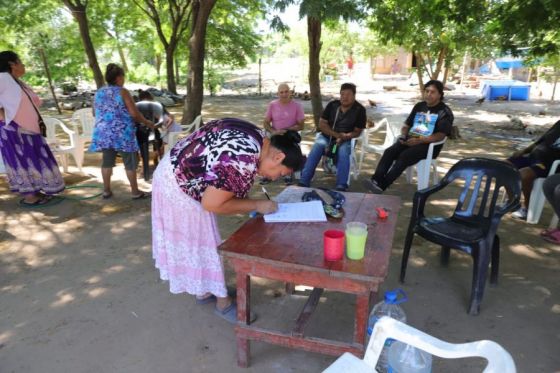 En las comunidades originarias de Tartagal se refuerza la distribución de agua